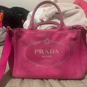 pink prada canapa